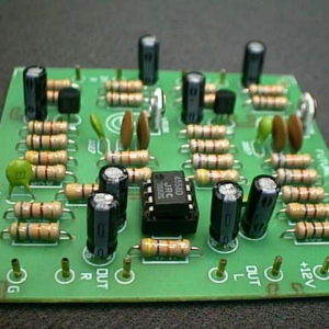 FK643 Stereo Bass Booster